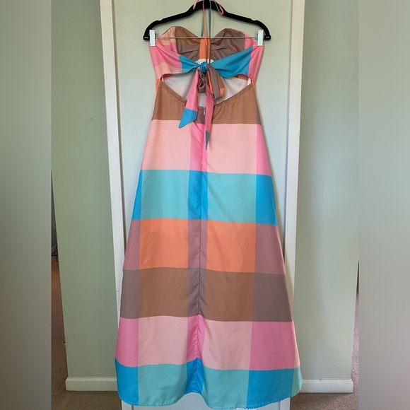 NWOT Colorblock Halter Maxi - Picture 2 of 7